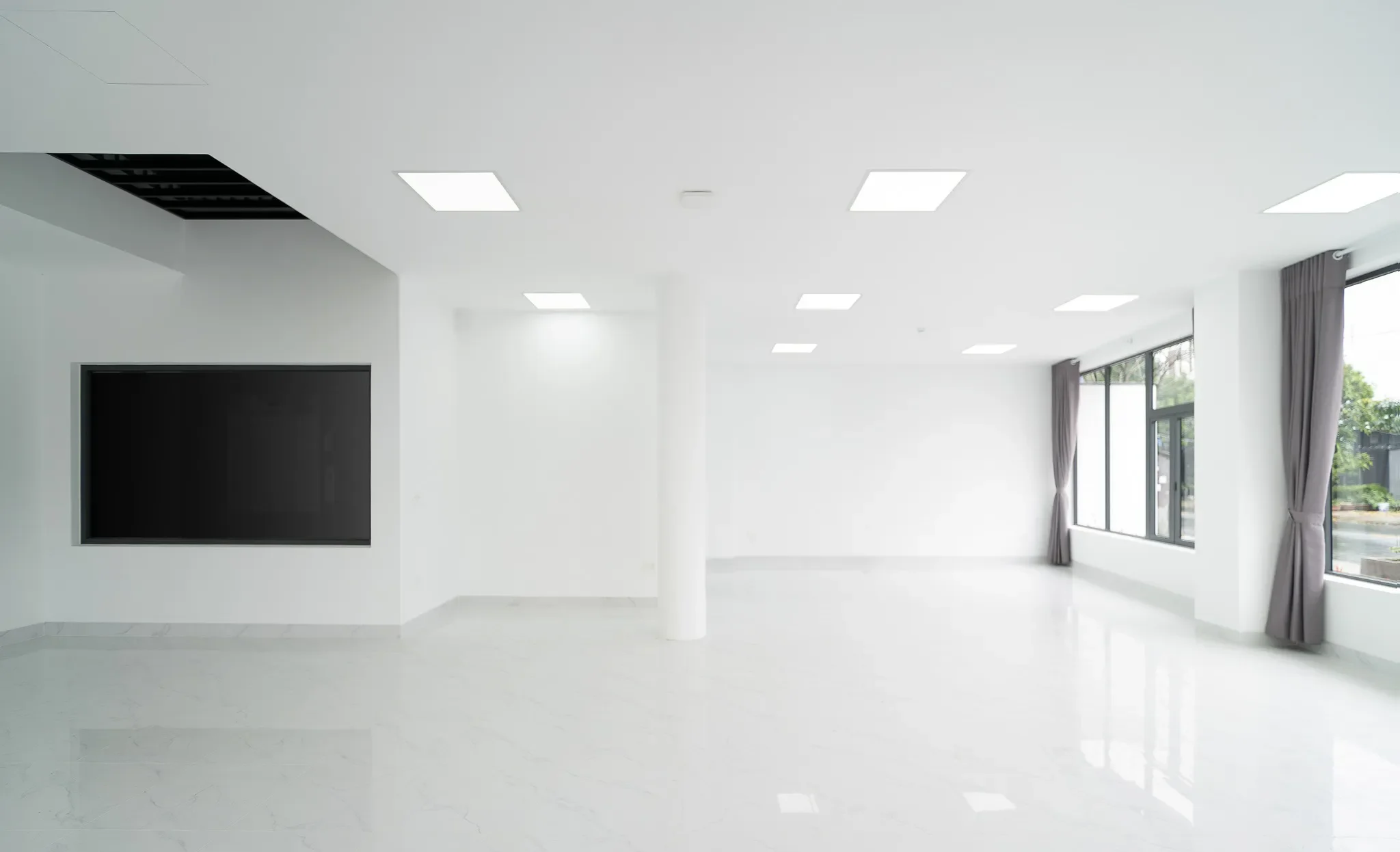 Với quy mô 4 tầng 1 tum, D’s Apartment bố trí tầng 1 là không gian cho thuê kinh doanh, mở văn phòng. Các tầng trên gồm tổng 19 căn hộ cho thuê.