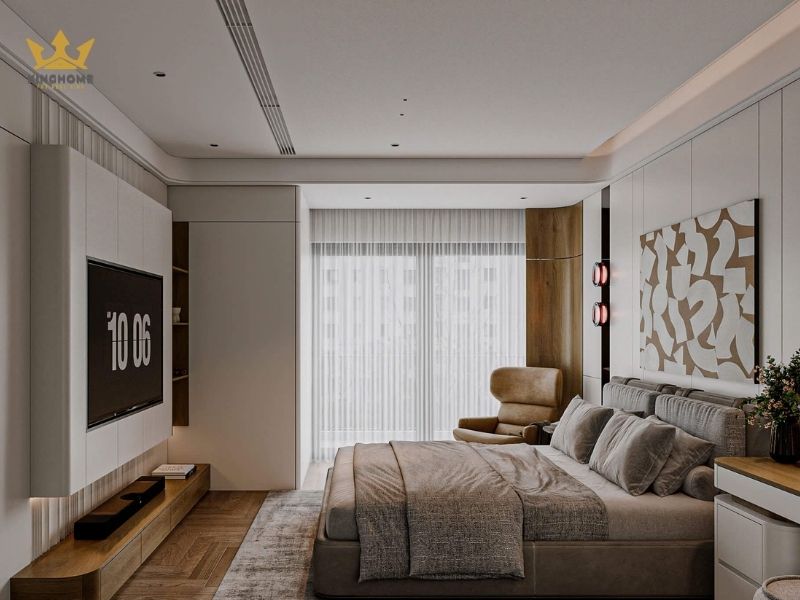 Phòng ngủ có vách tivi hiện đại và cửa sổ thoáng