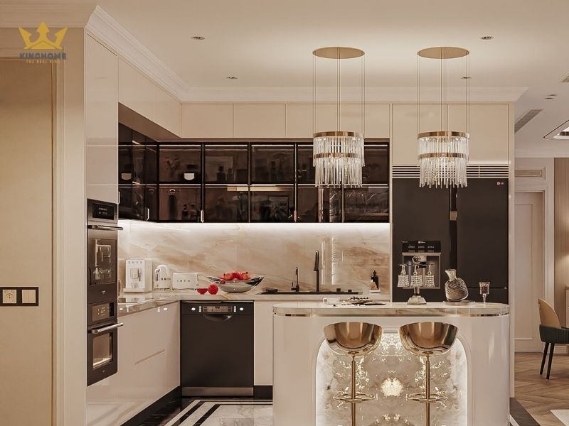 Thiết kế phòng bếp với đá cẩm thạch ánh kim 