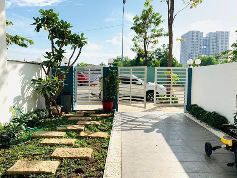 Thiết kế sân vườn trước nhà