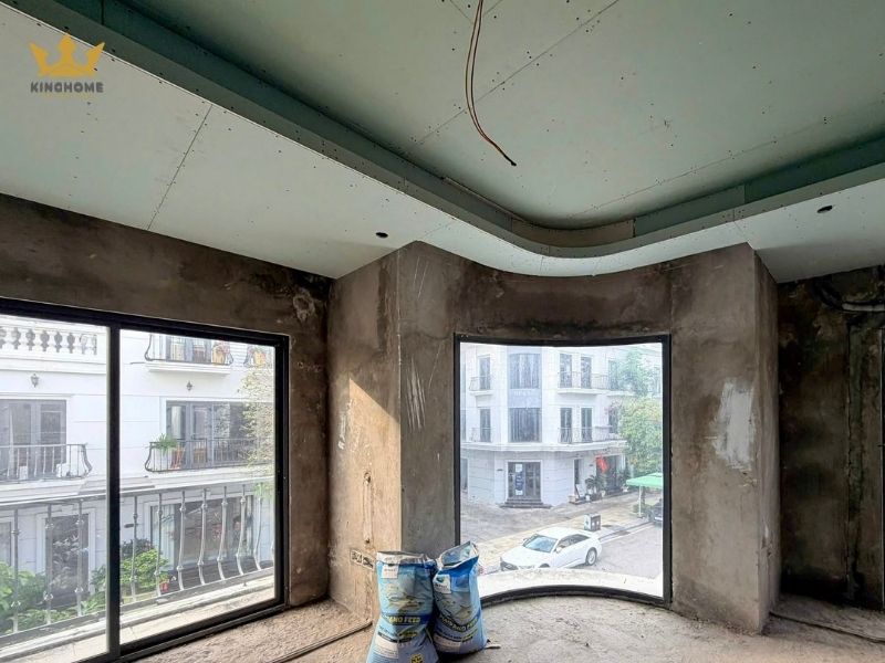 Hoàn thiện hệ thống điện nước, cửa